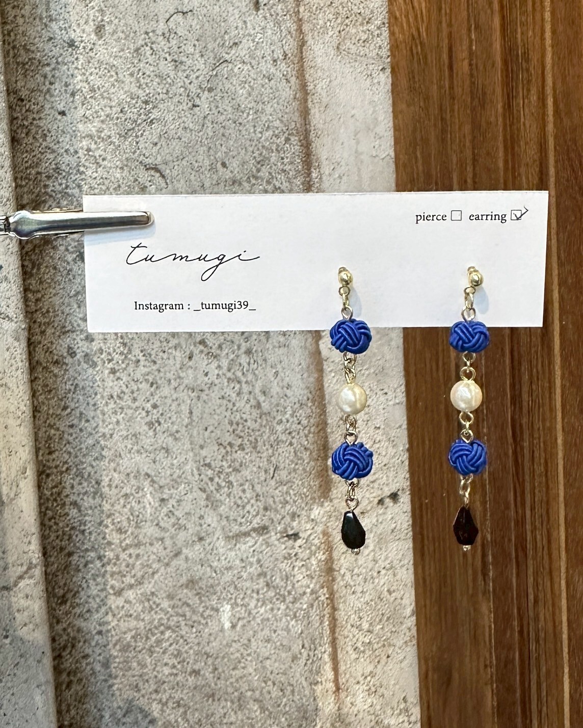 [TUMUGI] 水引繩球x珍珠耳環 | 武士藍 | 耳夾 | NO.153