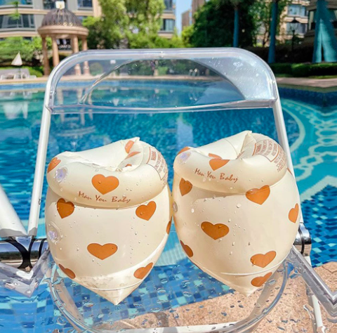 愛心印花手臂圈