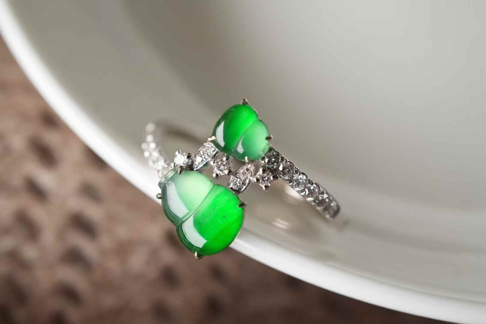 529825 翡翠葫蘆戒指