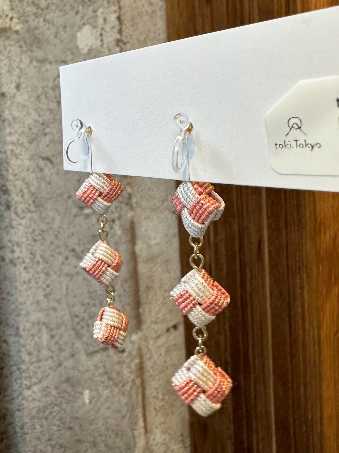 [TUMUGI] 水引三連叶耳環 | 粉色 | 耳夾 | NO.148