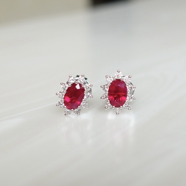 18K金天然紅寶石鑽石耳釘-戴妃款