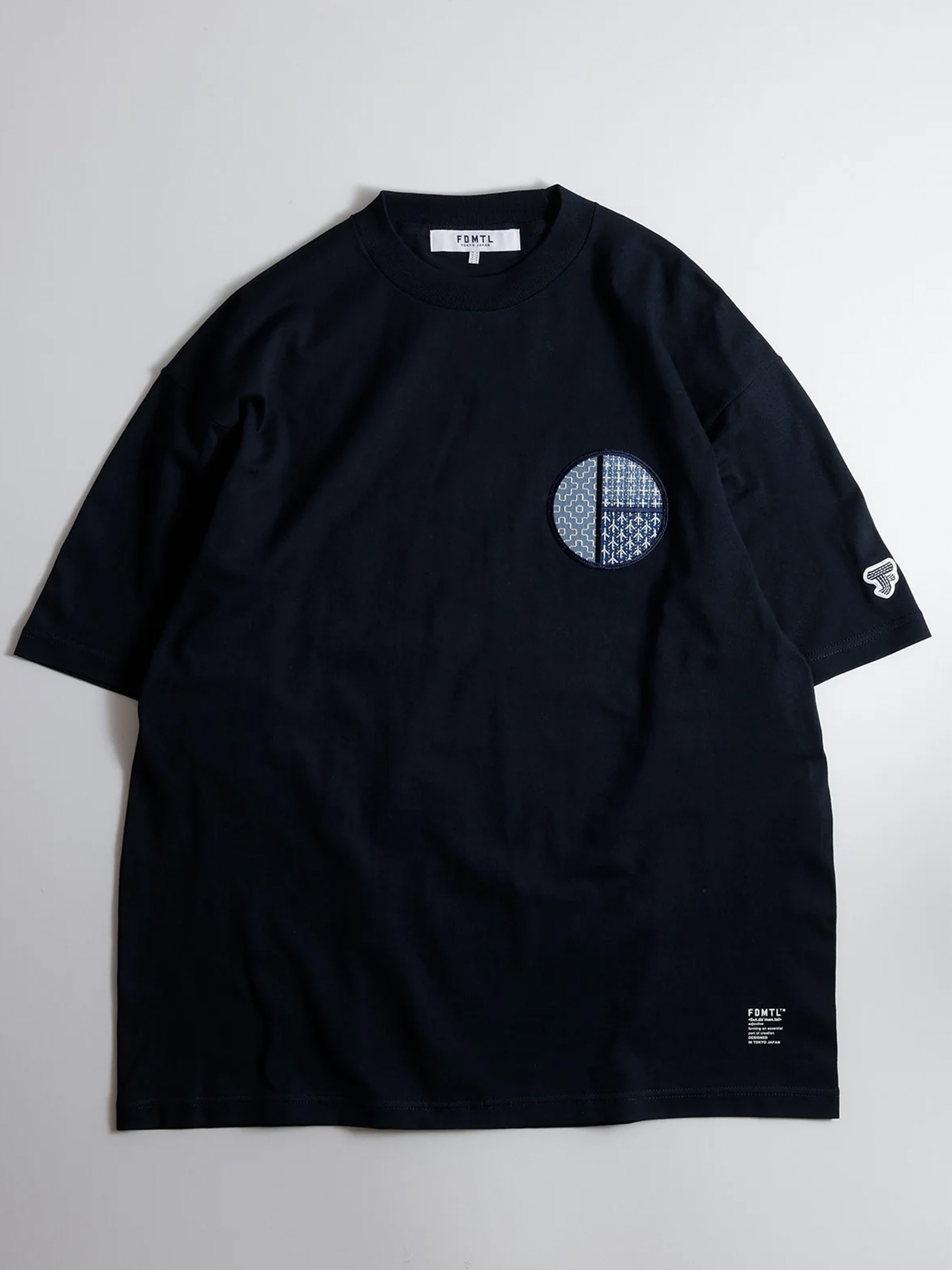 FDMTL CIRCLE PATCH TEET恤