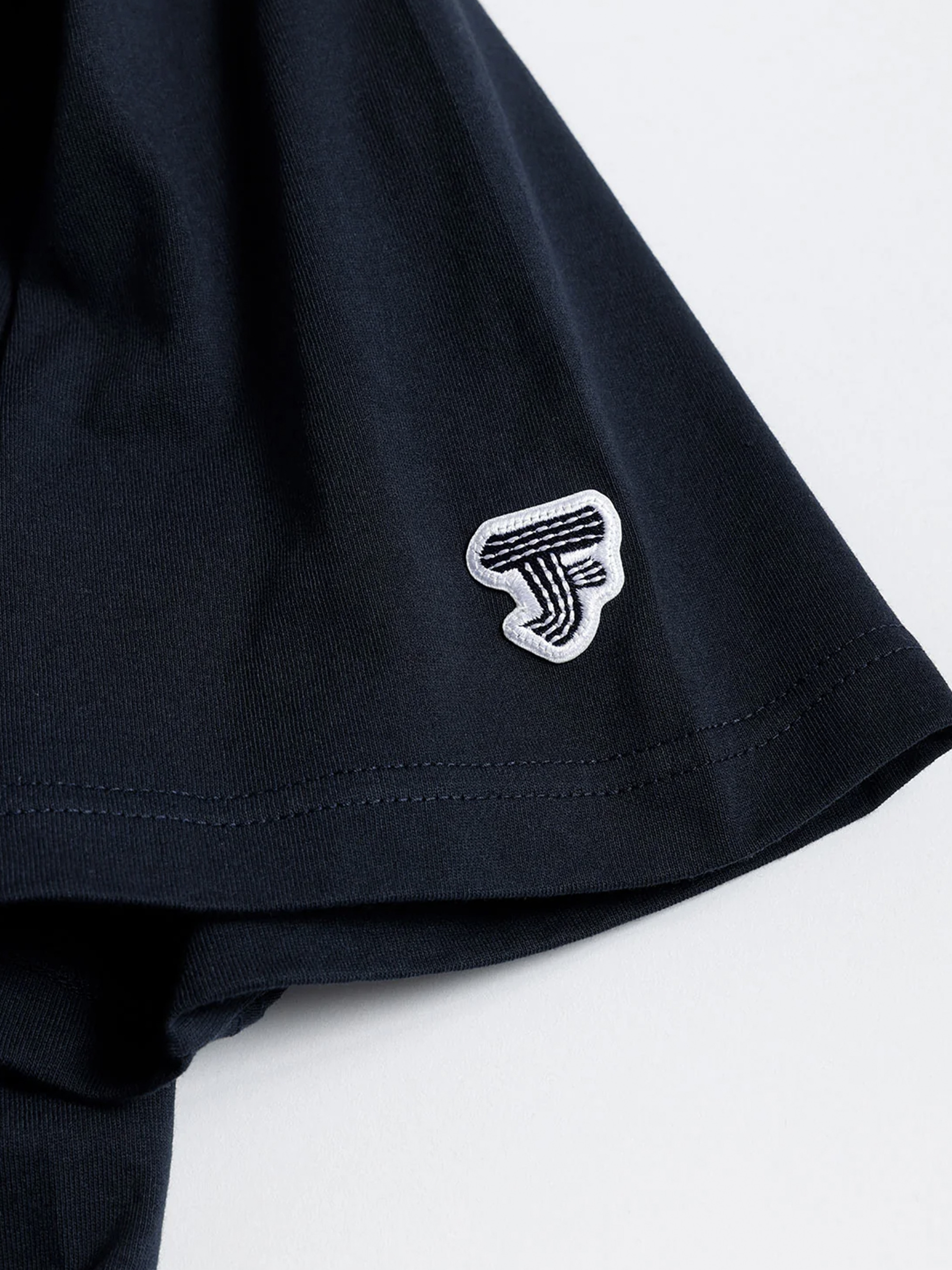 FDMTL CIRCLE PATCH TEET恤