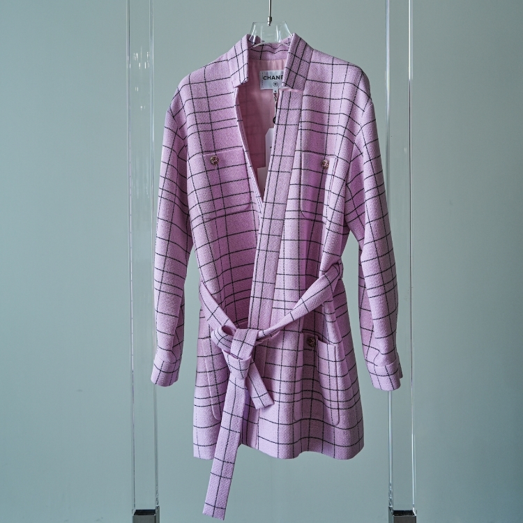 Chanel 粉色格紋腰帶外套