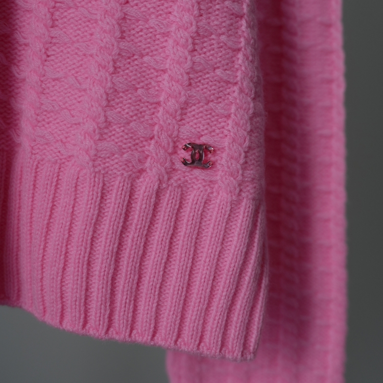 Chanel 亮粉色針織毛衣