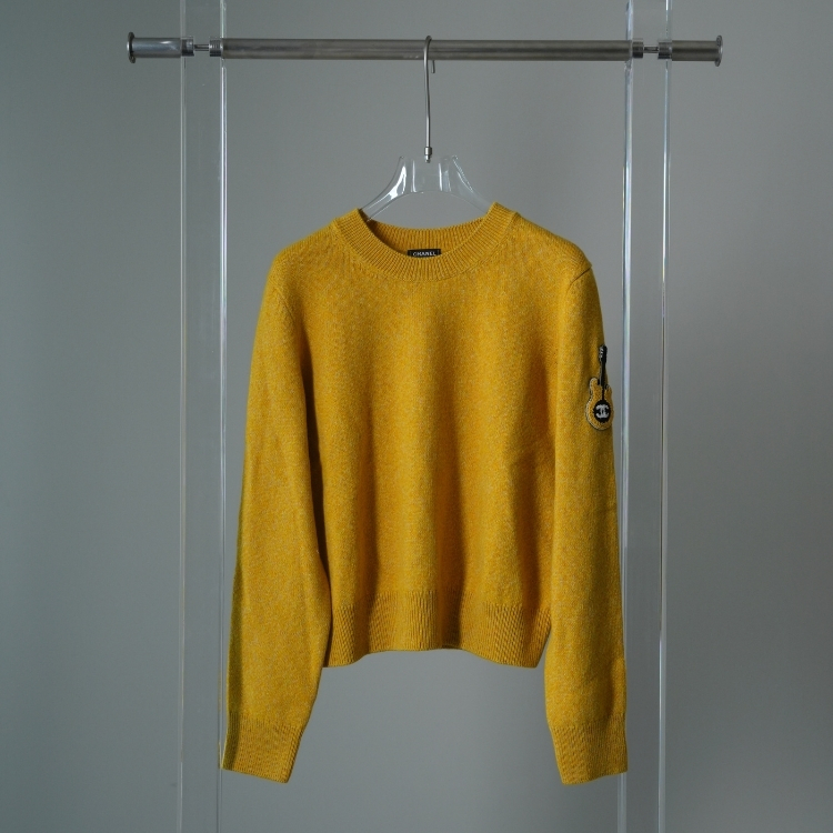 Chanel 黃色針織上衣