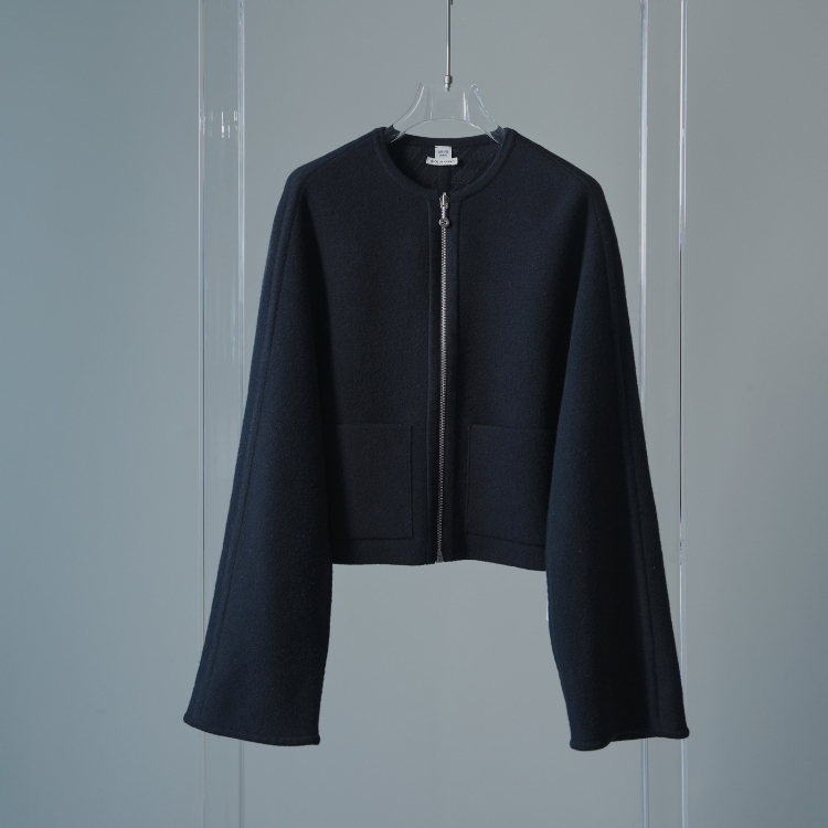 Hermes 黑色短版寬袖外套