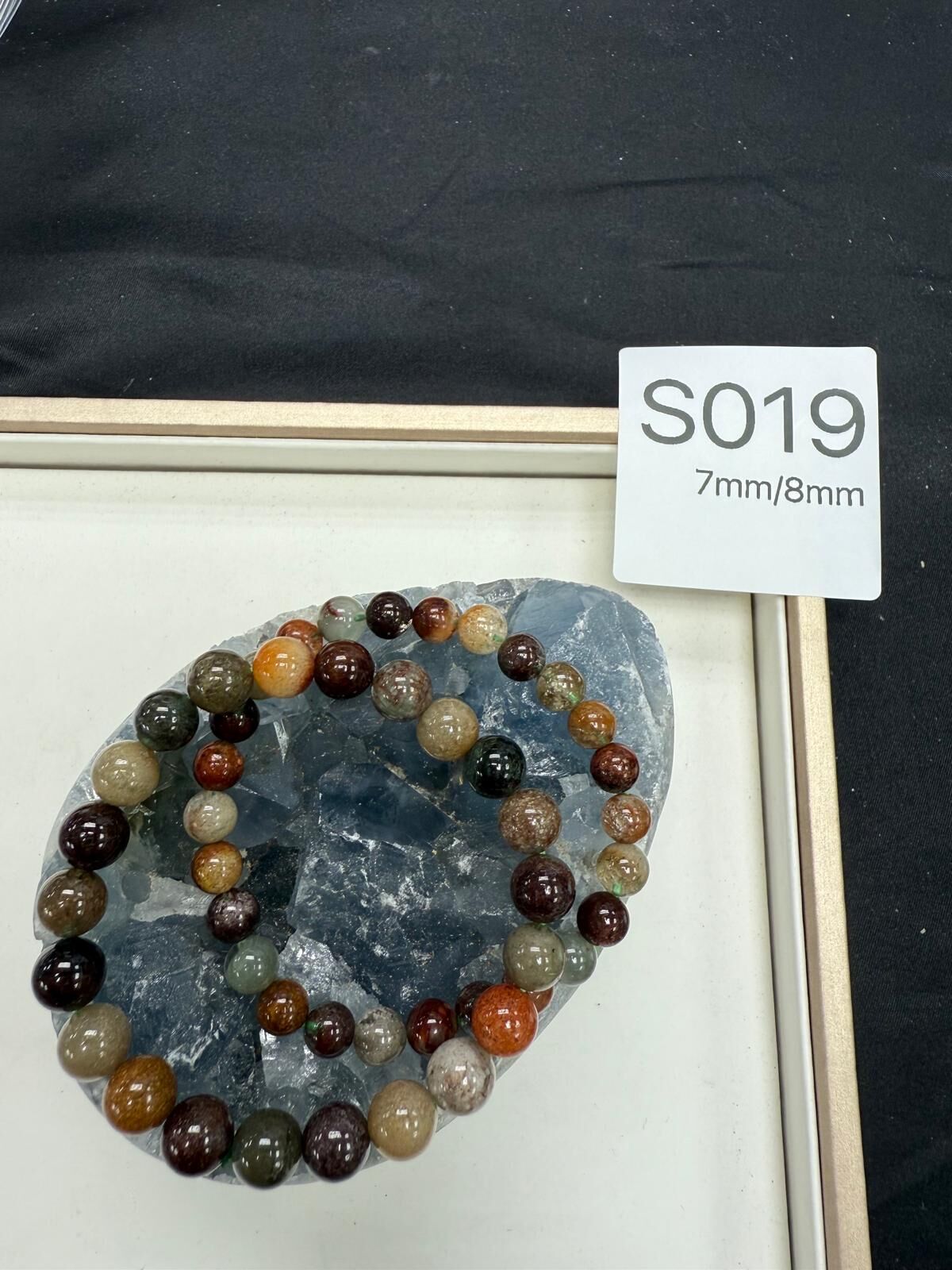 【水晶特價直播】彩幽靈手串 (S019)