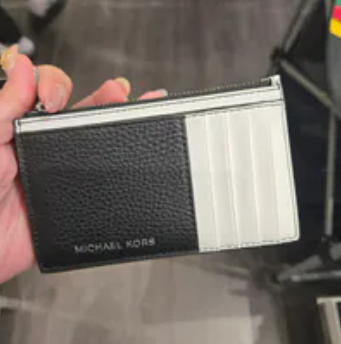 [S] MICHAEL KORS BLACK 36R5LCOZ7U COOPER SLIM ZIP WALLET, 197853275928 (SMK1254)