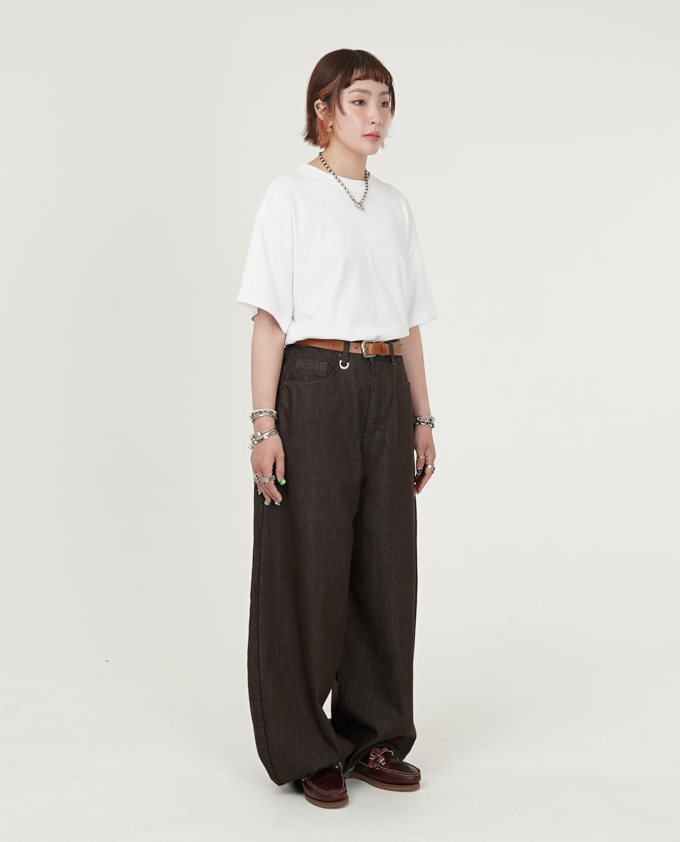 深咖寬鬆D環牛仔