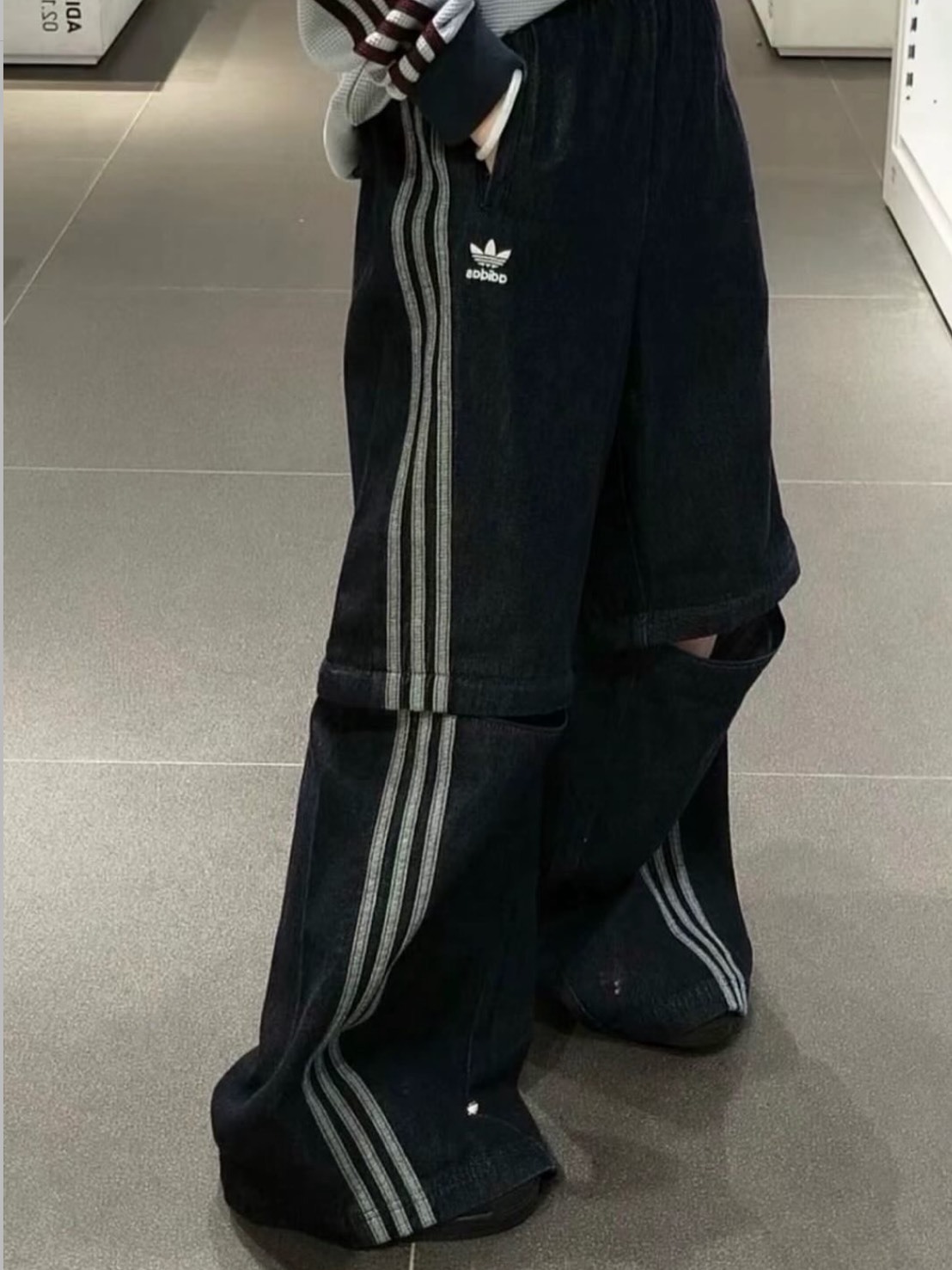 ADIDAS ORIGINALS ADILENIUM 多穿式 可拆式牛仔褲