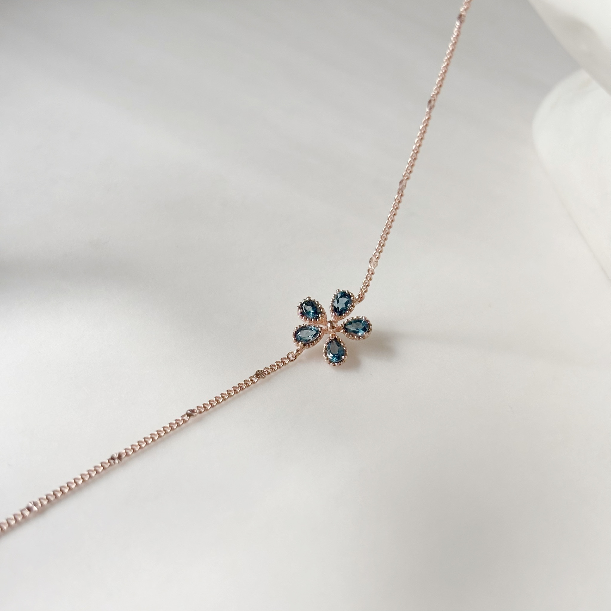 Daisy倫敦托帕石手鏈