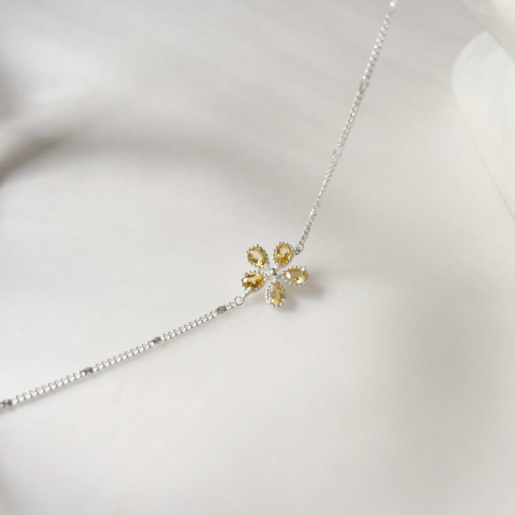 Daisy黃水晶手鏈