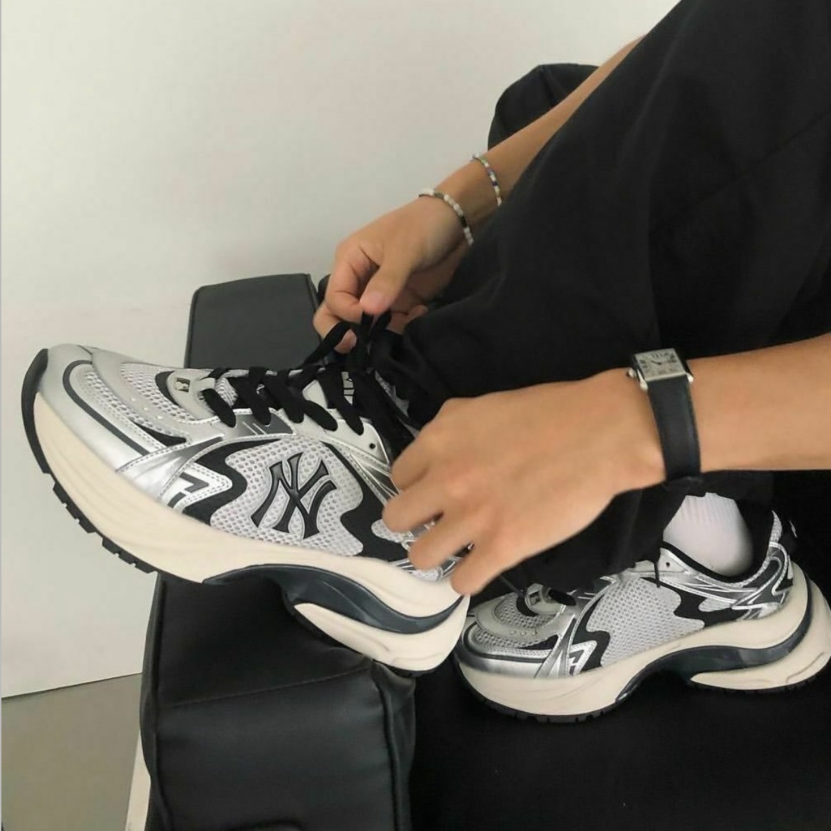 MLB NEW YORK YANKEES CURVE RUNNER 奶油黑銀灰老爹鞋