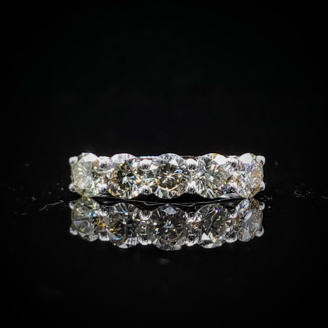 18K White Gold 1.55ct Diamond Ring