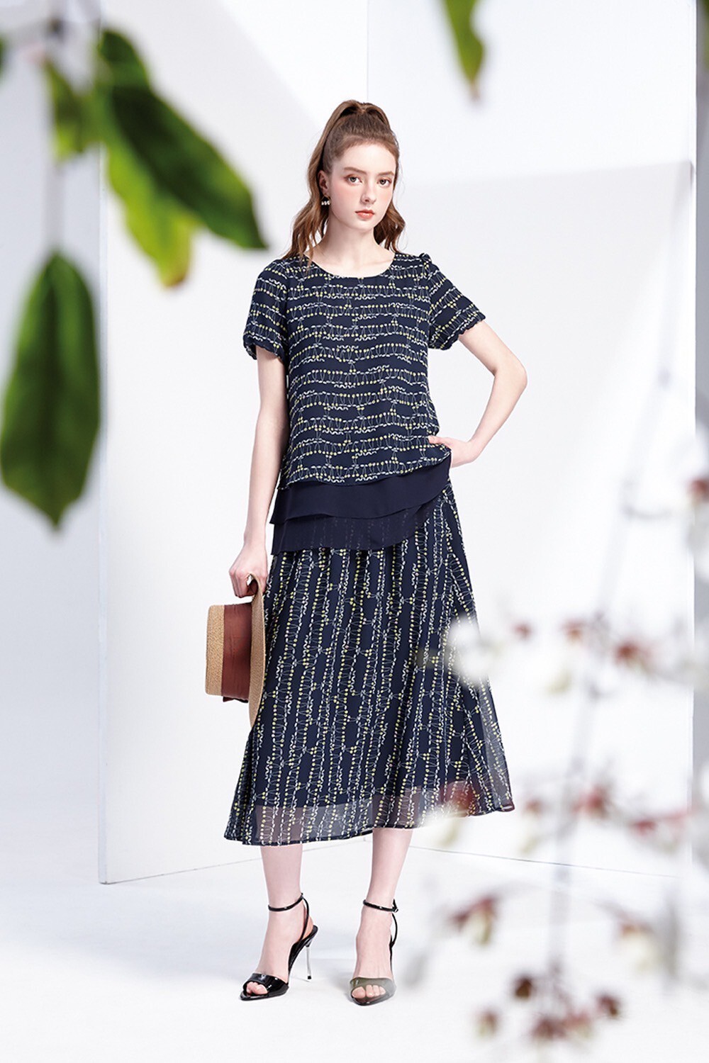 OL甜美氣質時尚雪紡印花層次拼接造型修身上衣W6171