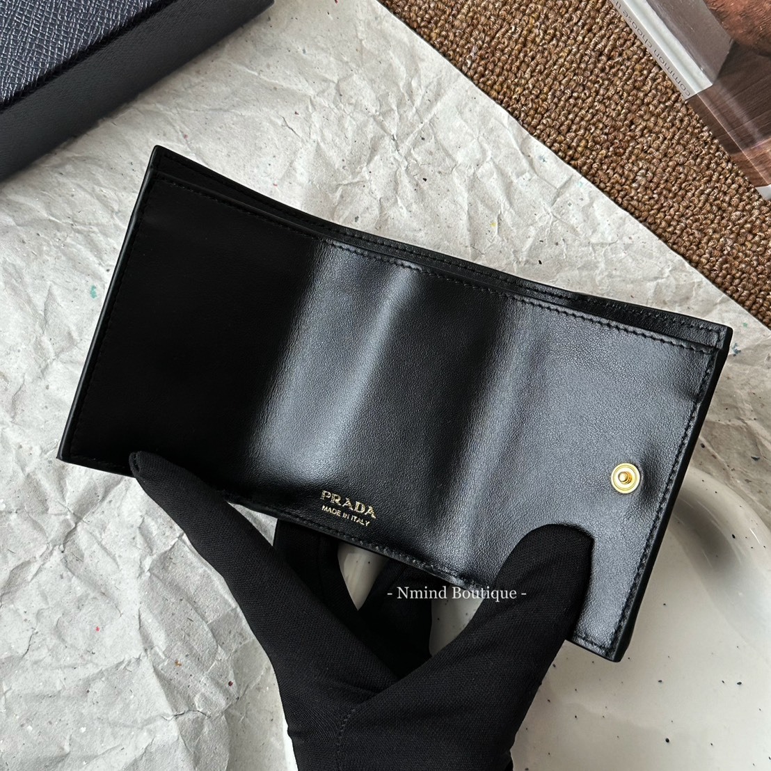 PRADA Saffiano Envelope Tri-Fold Half Wallet / BLACK