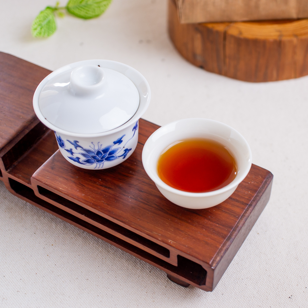 邦崴王古茶廠喬木古茶磚－2005年生磚