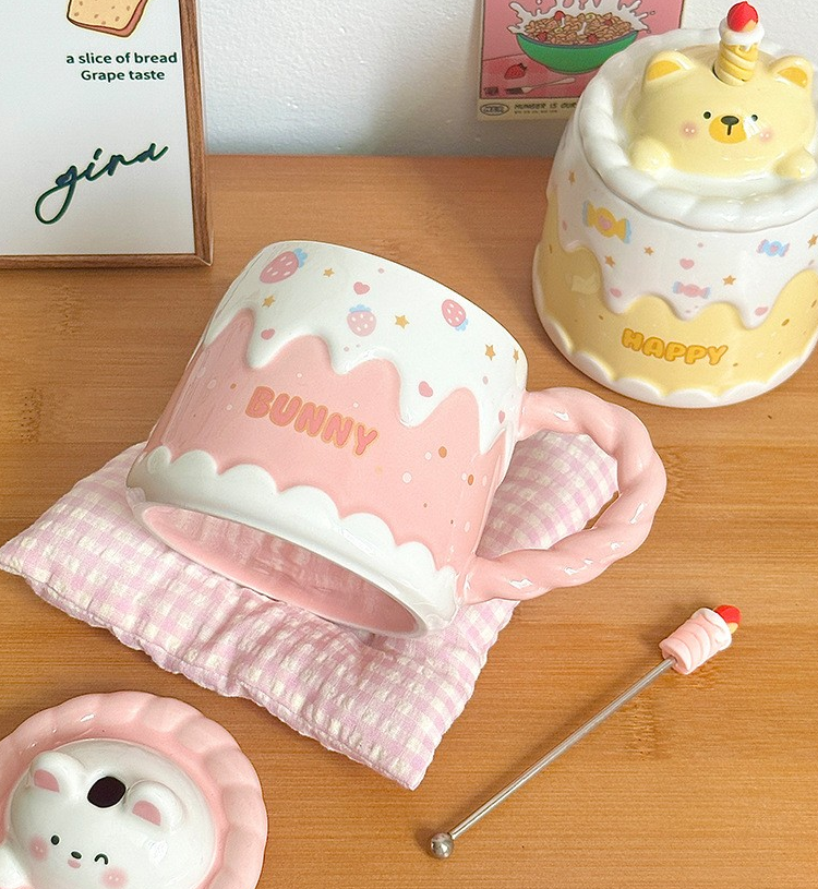 Cartoon Candle Cake Ceramic Mug with Lid