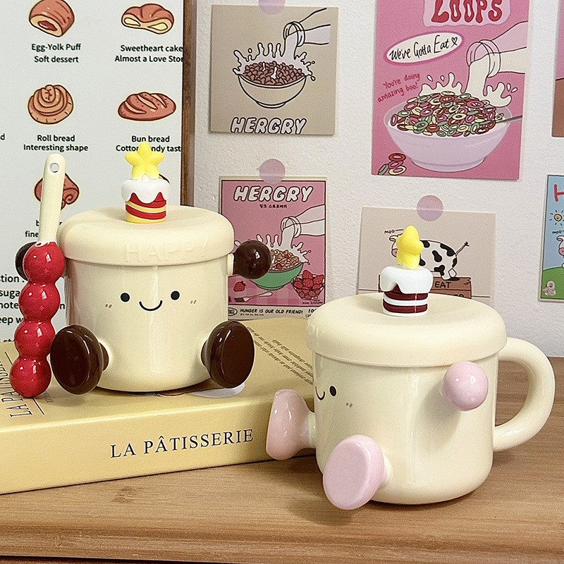 Happy Couple Figurine Ceramic Mug with Lid