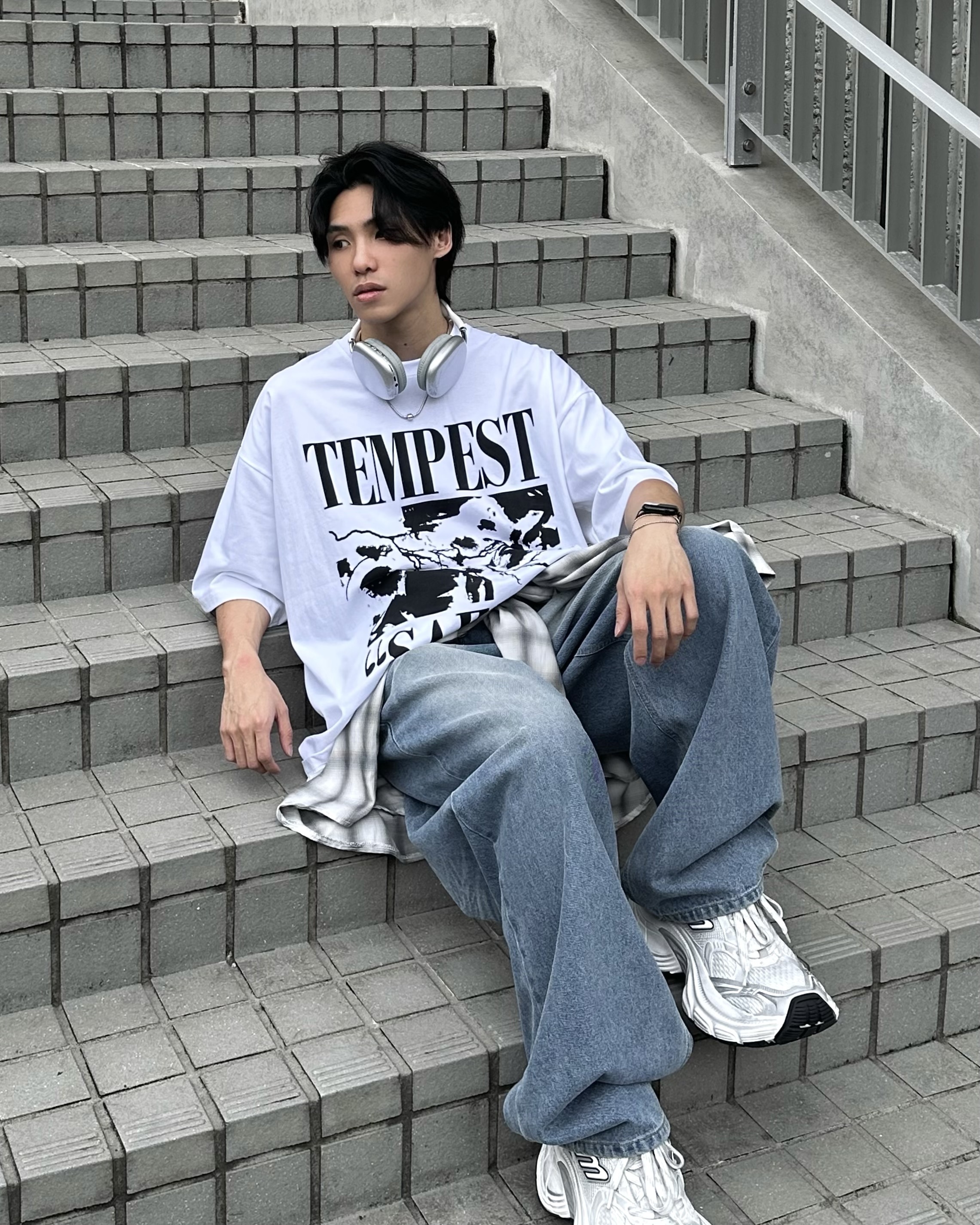 𝐇·𝐓·𝐒 韓國 TEMPEST 復古 字母 黑白撞色 超寬版型 落肩 短袖