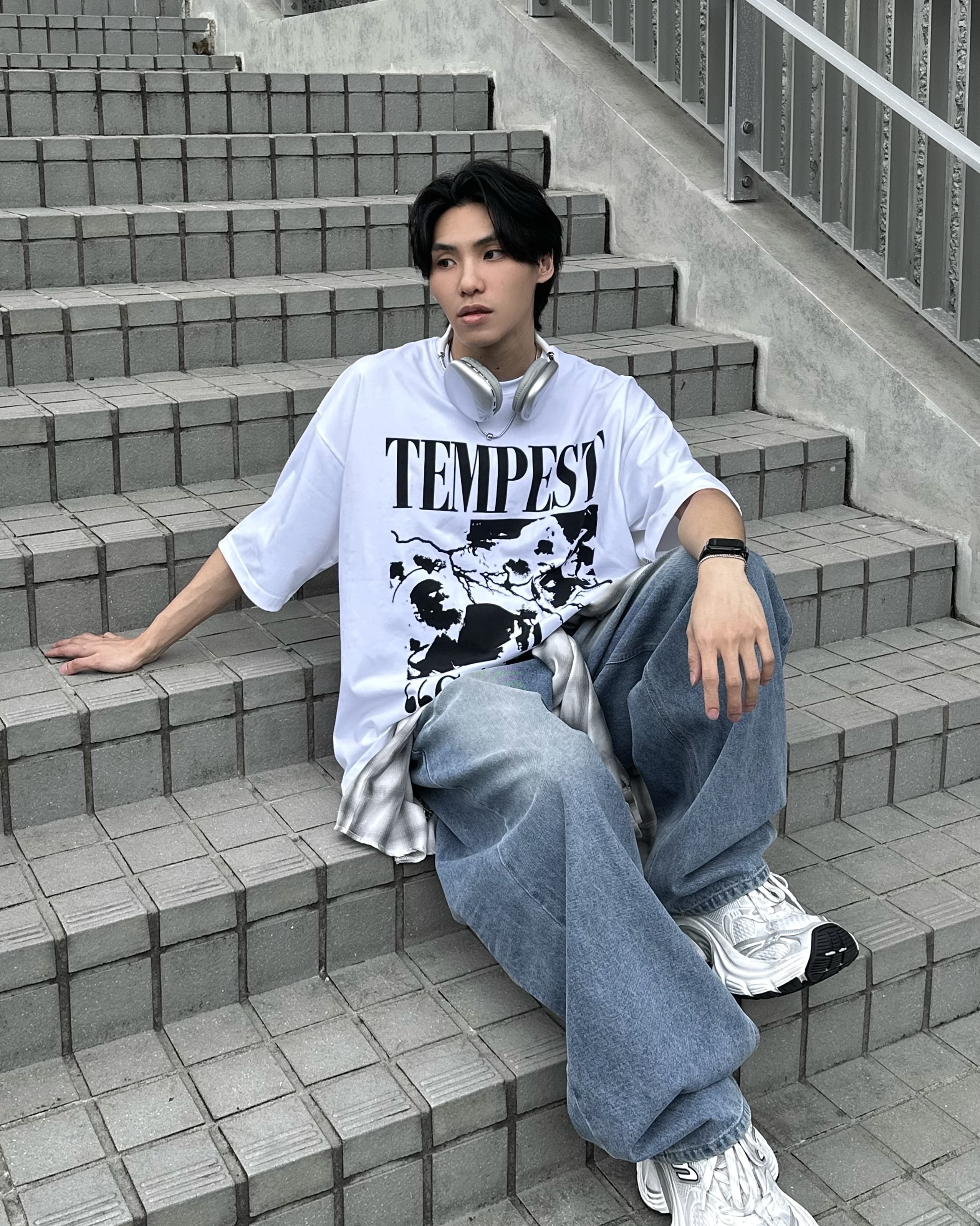 𝐇·𝐓·𝐒 韓國 TEMPEST 復古 字母 黑白撞色 超寬版型 落肩 短袖