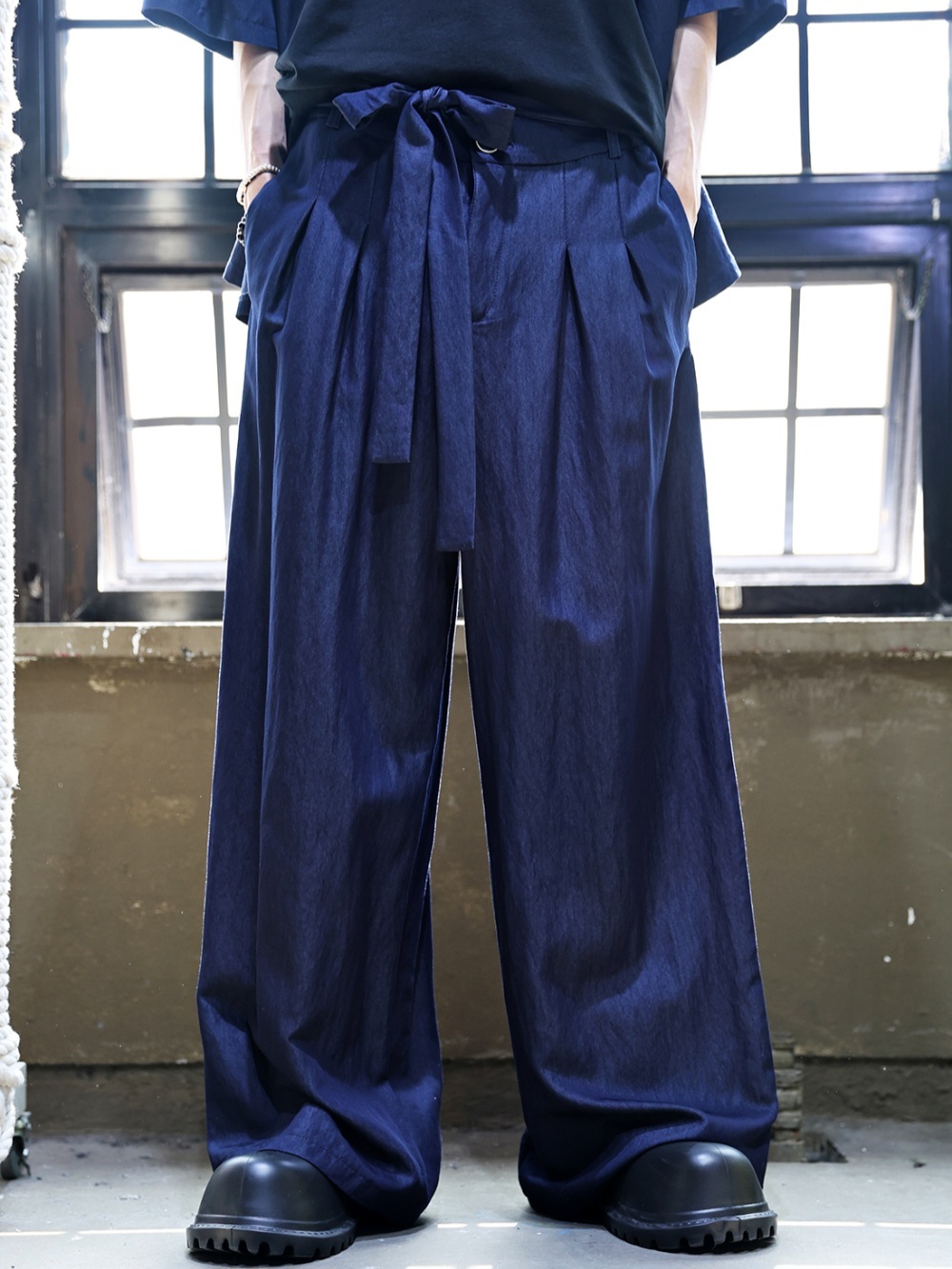 長袍立體摺邊寬褲