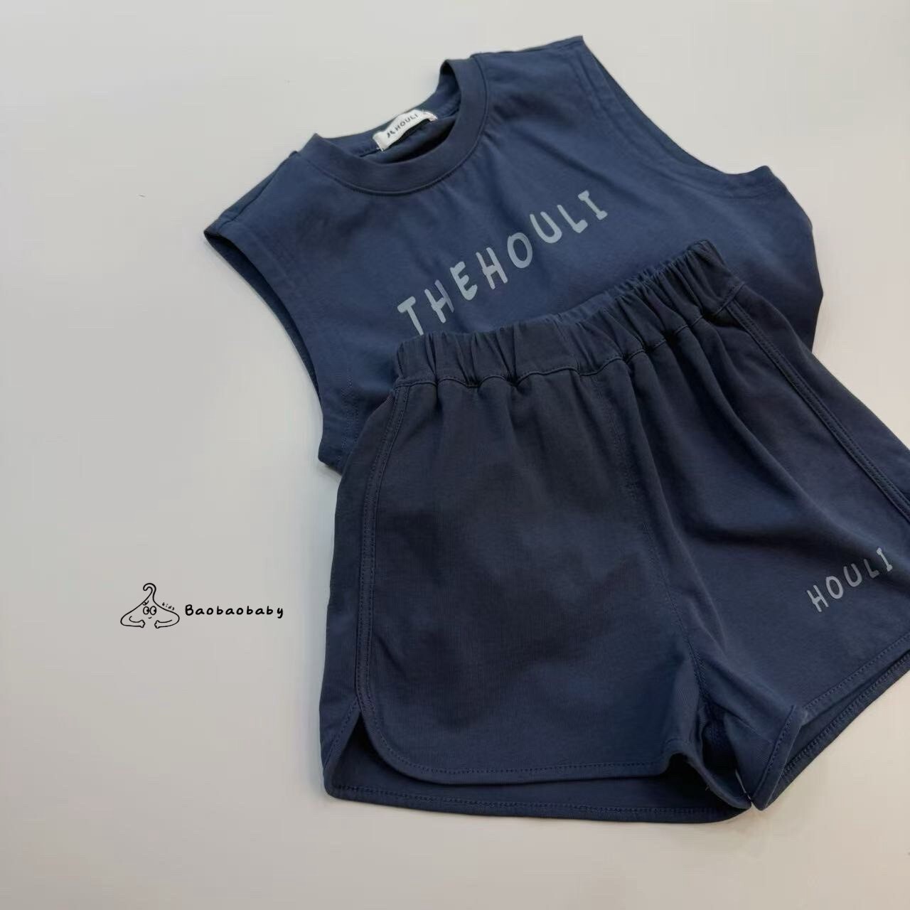 漸層藍無袖套裝