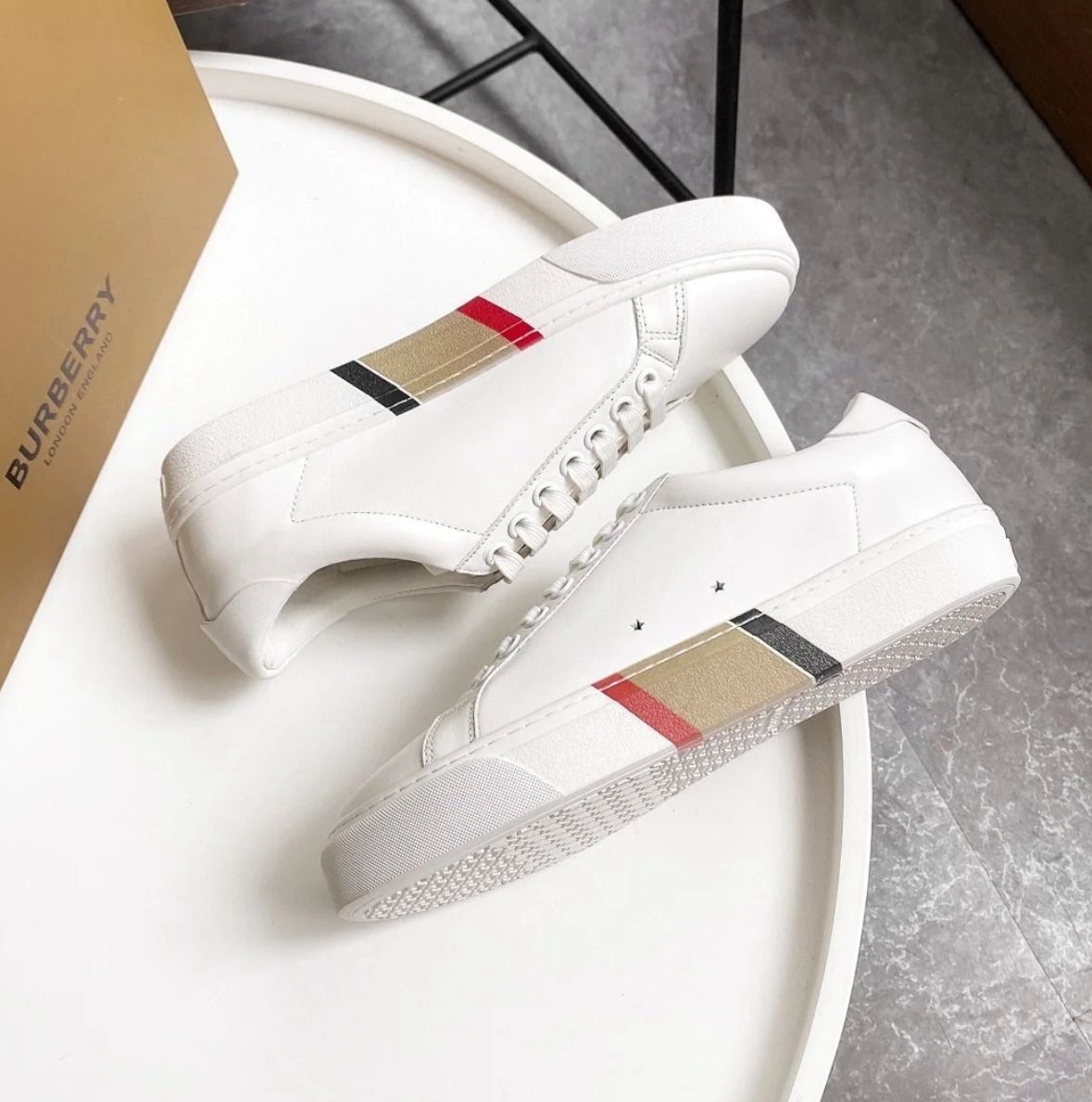 【預購】BURBERRY Leather Rangleton G060606 女裝休閒鞋