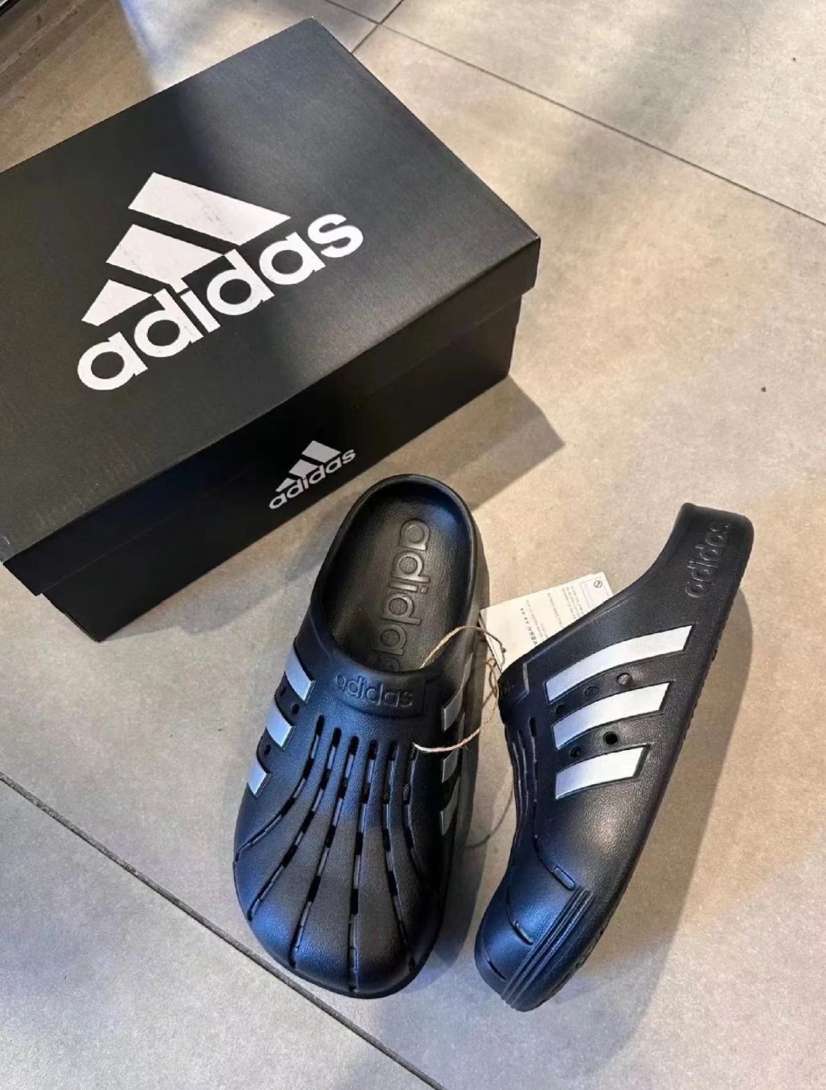 【預購】Adidas Adilette G060608 男女同款半包頭拖鞋