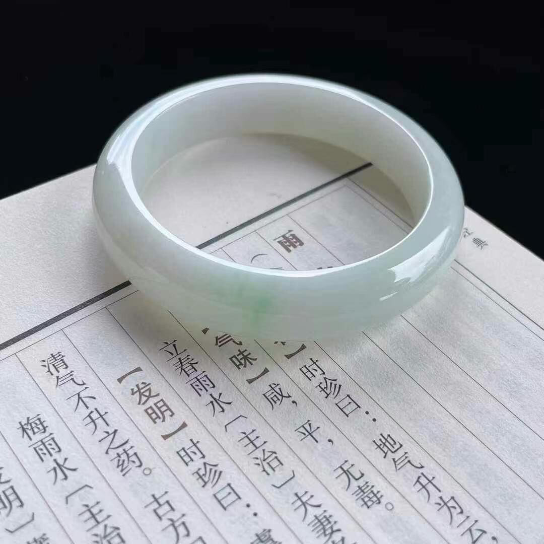 細糯飄綠翡翠手鐲,天然翡翠A玉, 緬甸玉, Jade, Jadeite