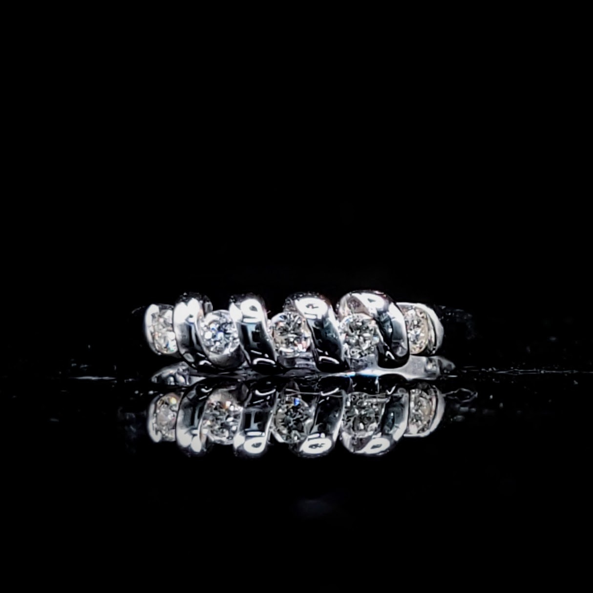 18K White Gold 0.28ct Diamond Ring