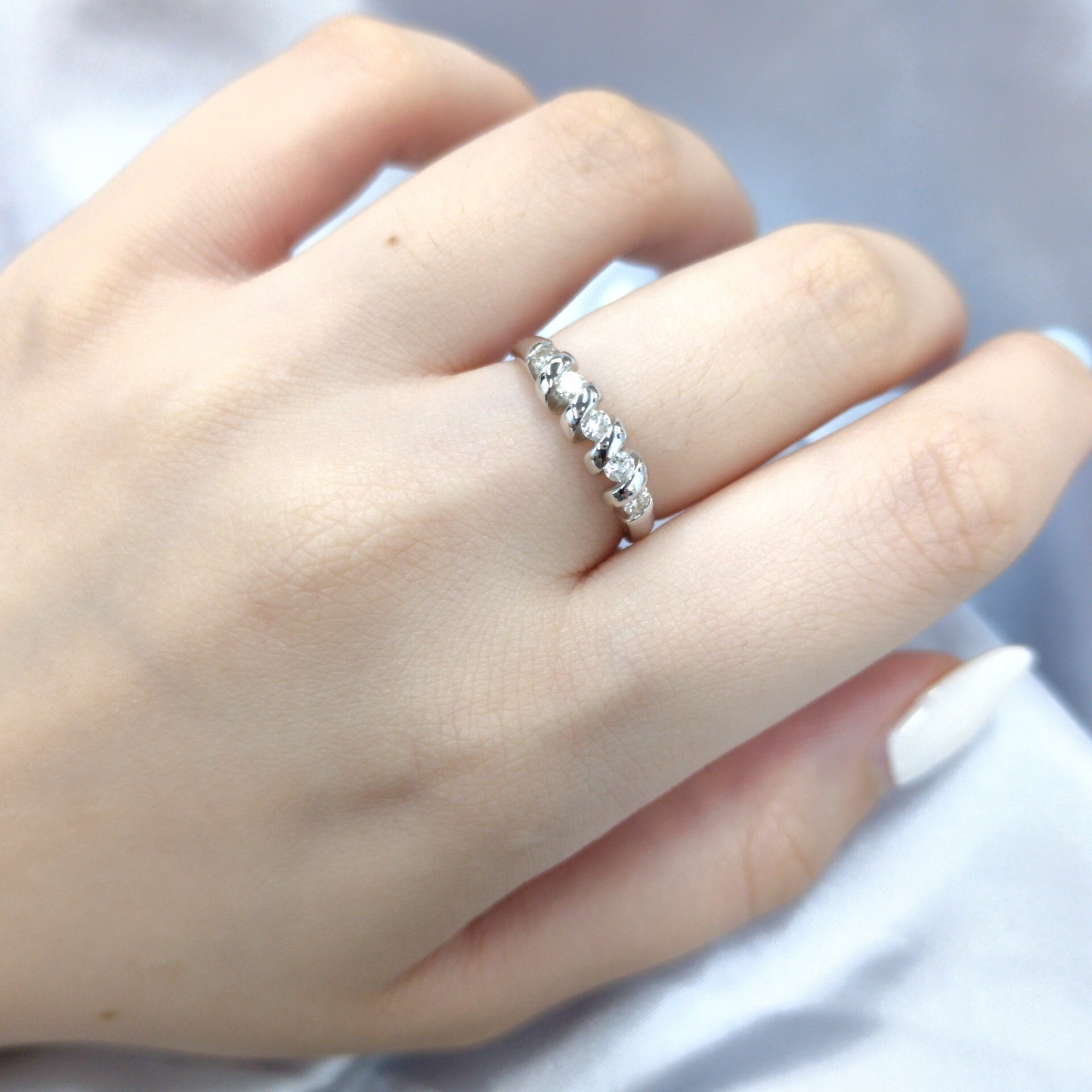 18K White Gold 0.28ct Diamond Ring