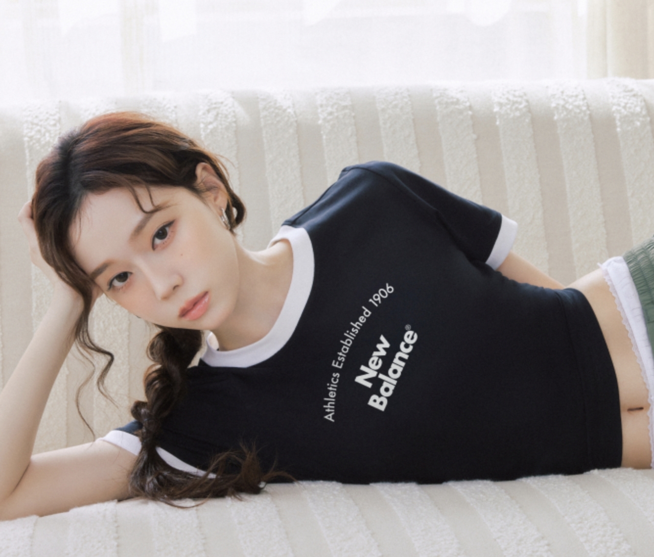 【OWN】New Balance 短袖上衣 Aespa Winter 同款 短版 休閒 1906 限定 短TEE 女版 黑白