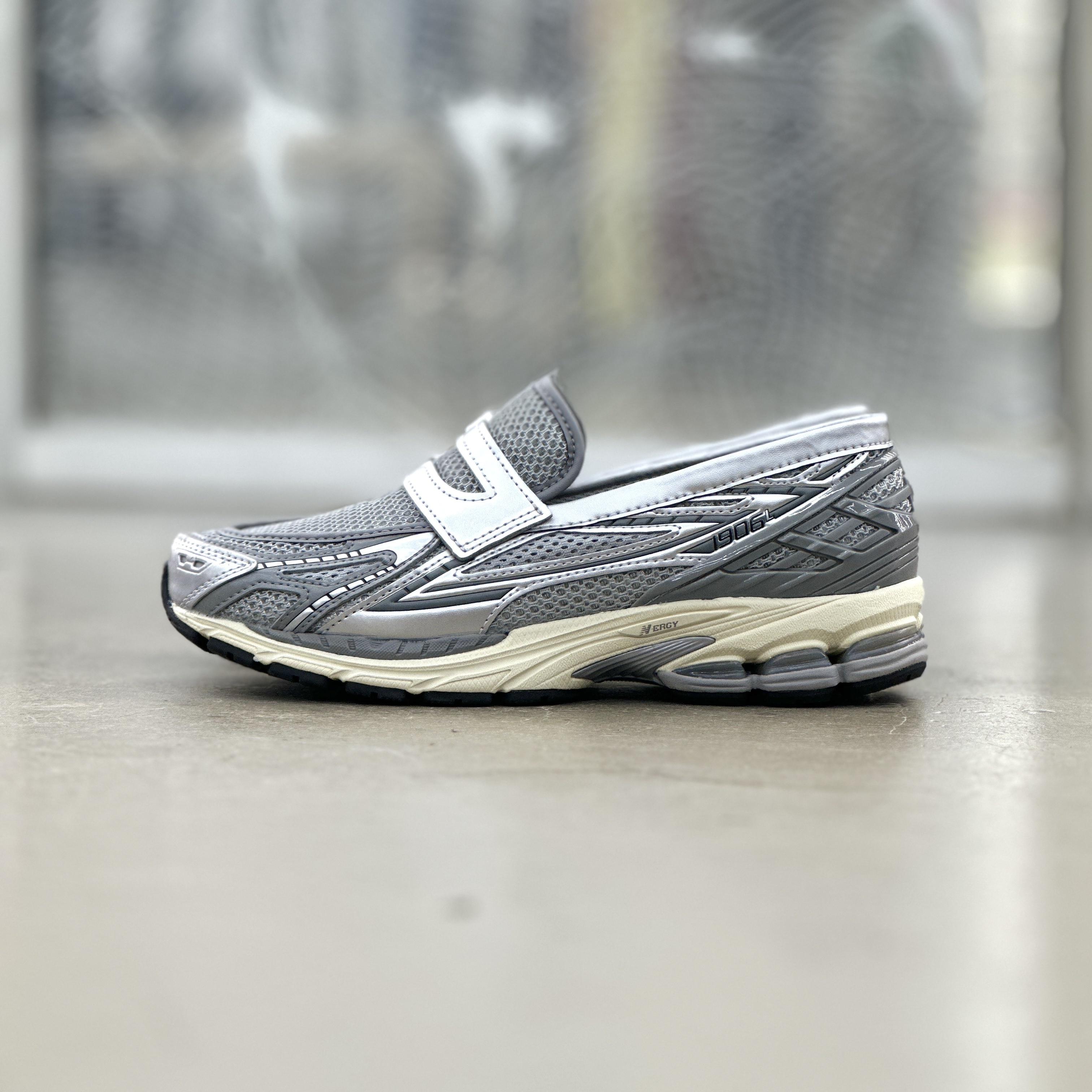 New Balance U1906LAE