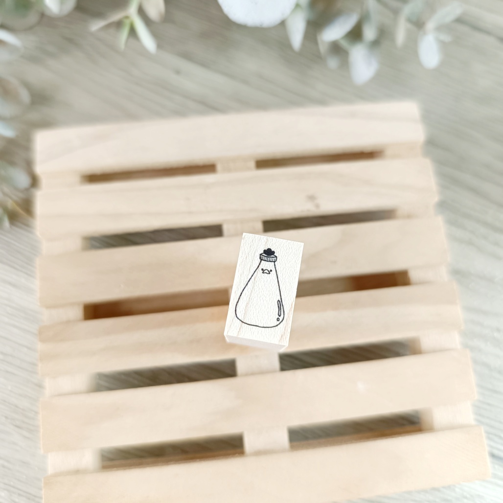 日本YUN．美奶滋 1.2x2cm原創櫸木印章