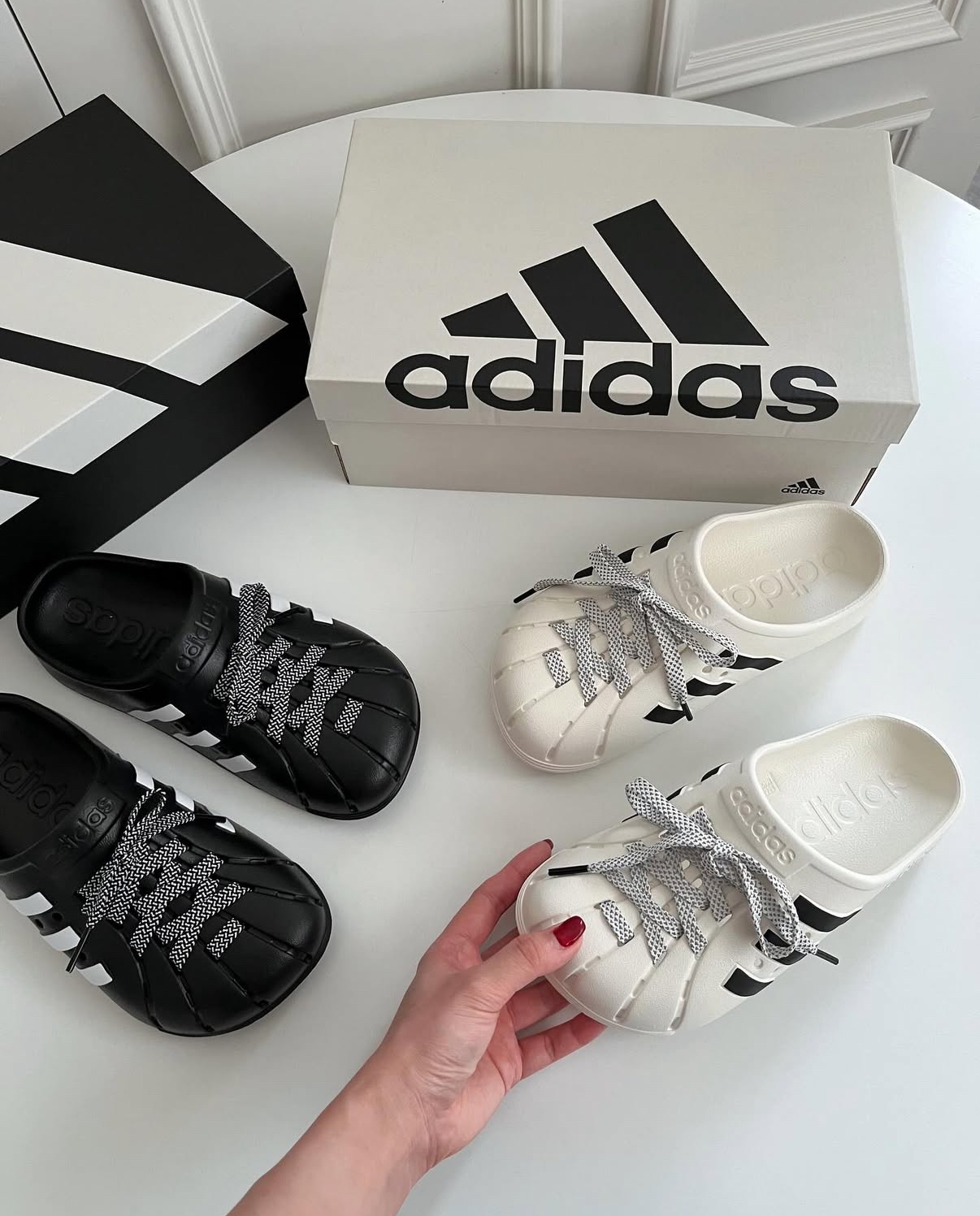 Adidas Adilette Clogs 懶人鞋 穆勒鞋 洞洞拖鞋 防水 黑色 白色 男女鞋 JH9848 JH9849/預購