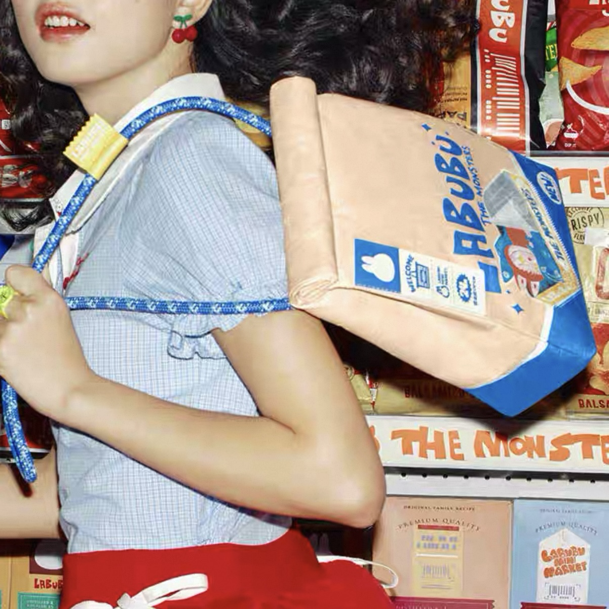 POP MART 泡泡瑪特 POPMART THE MONSTERS LABUBU 拉布布 搞怪便利店系列-斜挎包 肩背包