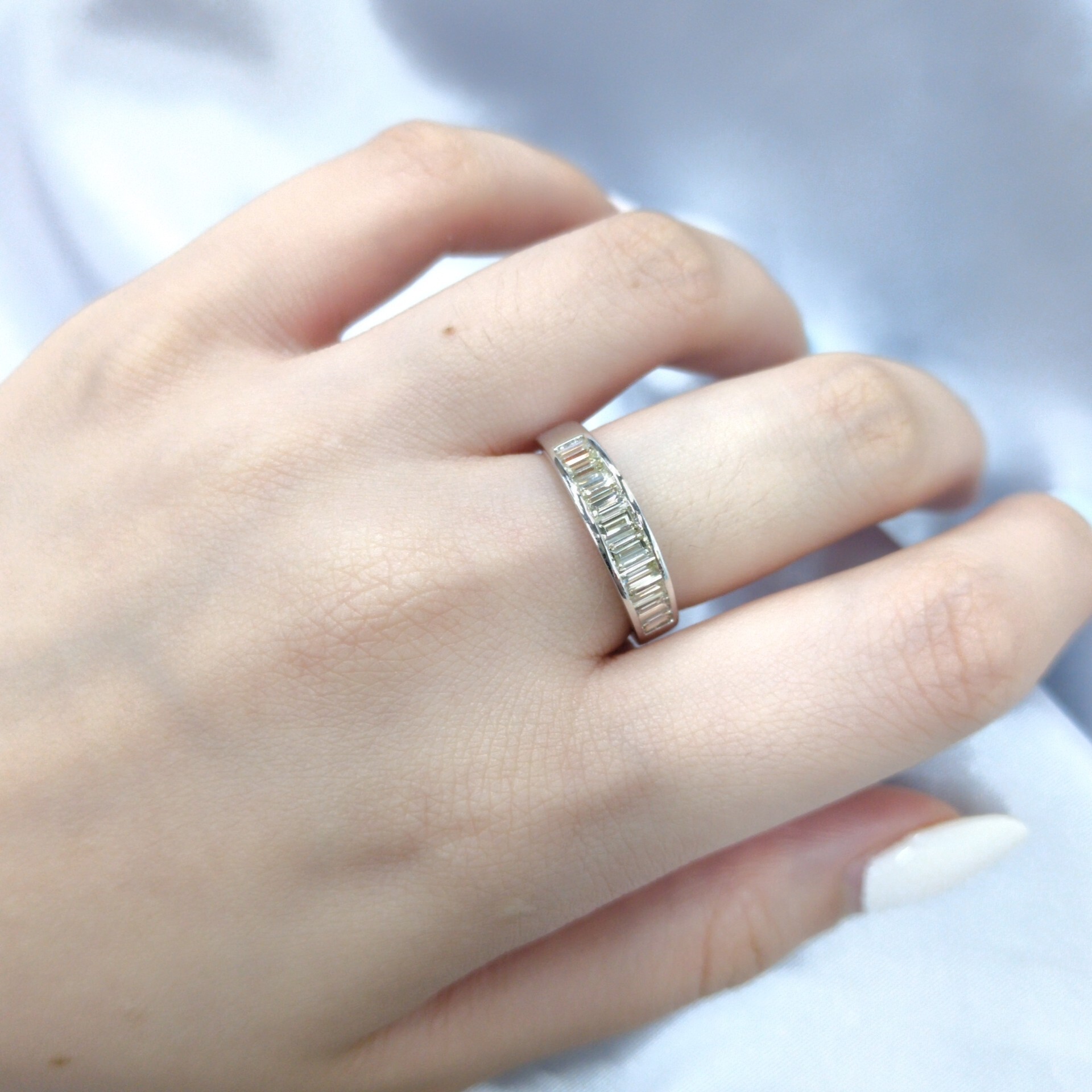 18K White Gold 1.03ct Baguette Cut Diamond Ring