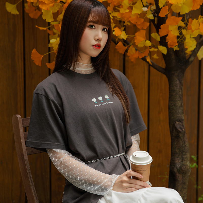 花開見狐狸 短袖T恤