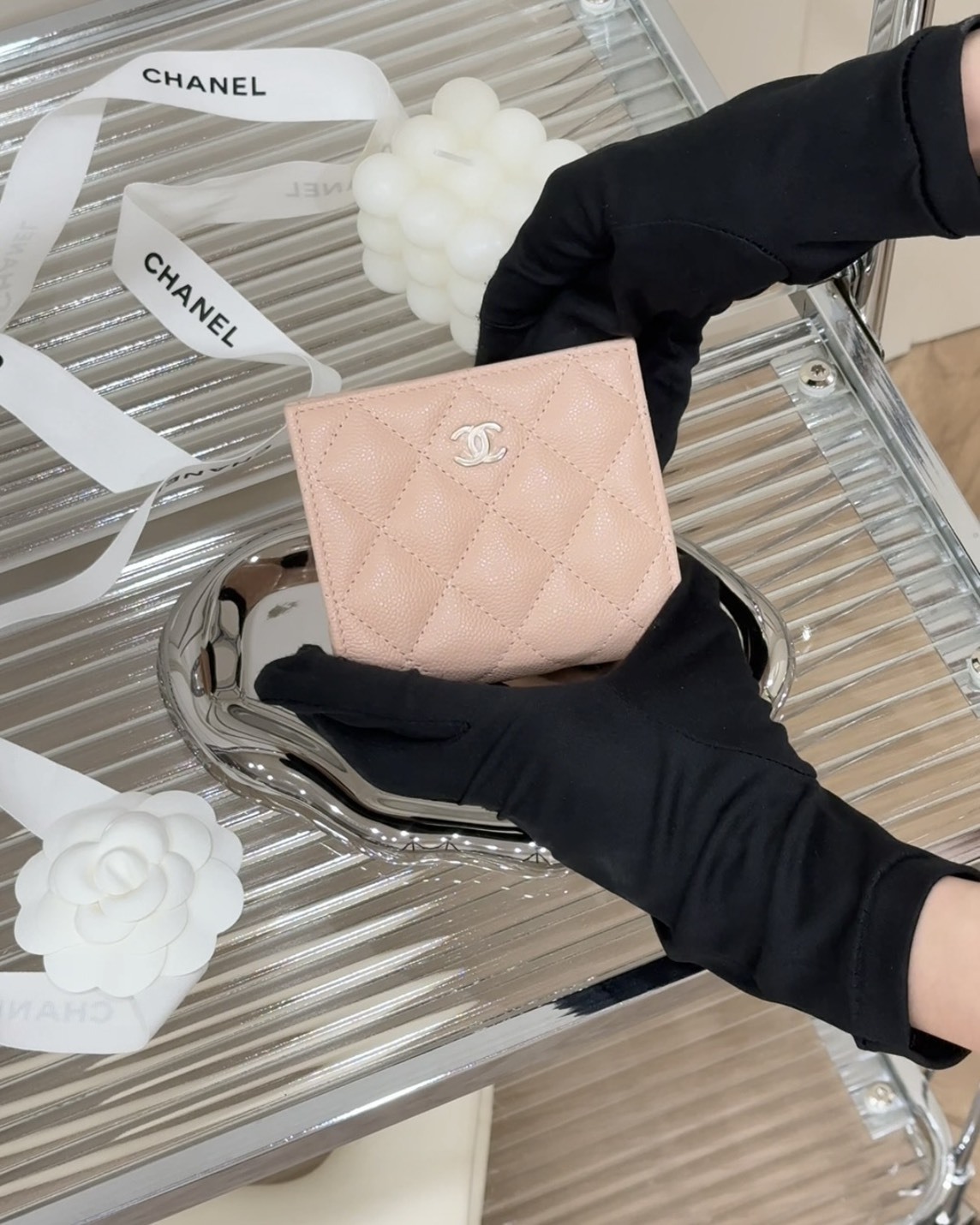 CHANEL｜對開短夾 肉粉色