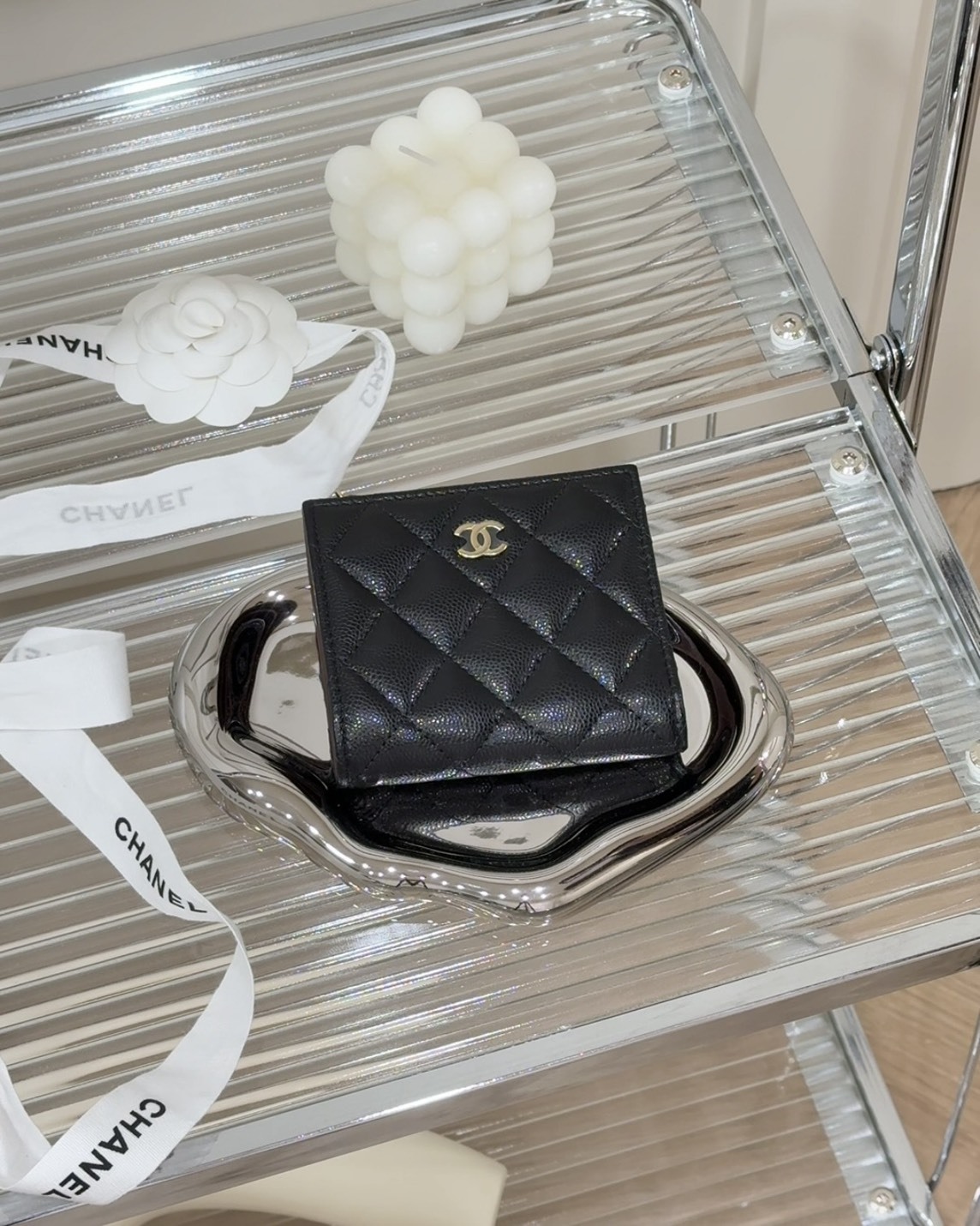 CHANEL｜荔枝紋一字拉鏈對開短夾 黑色