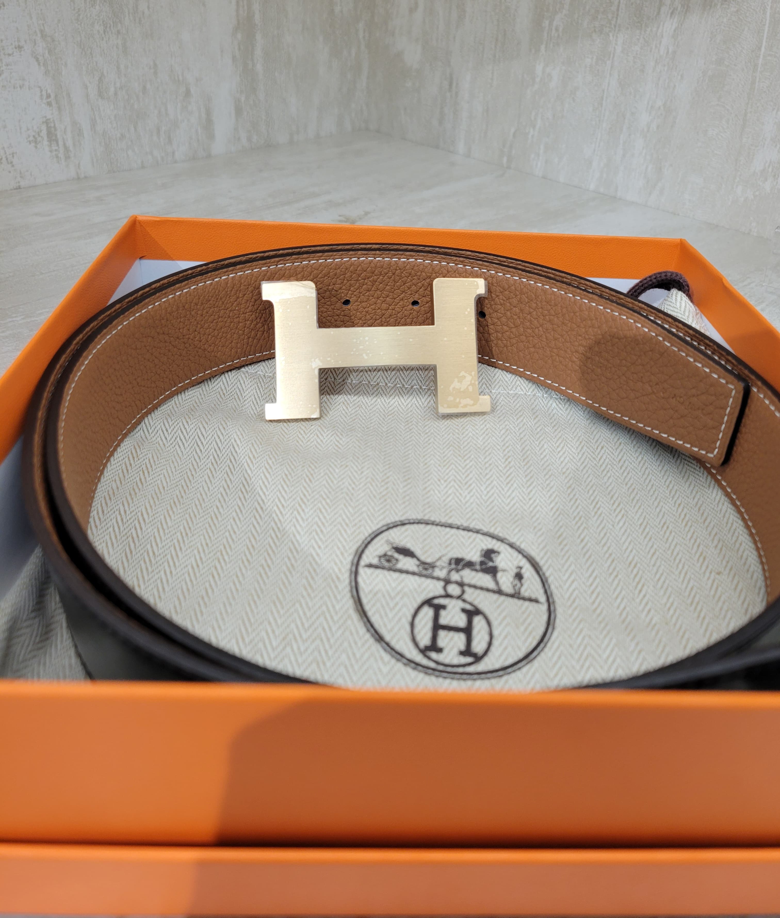 HERMES MEN BELT NOIR/GOLD F brushed metal  38MM 90CM  男裝皮帶 雙面 腰帶 黑拼金 磨砂拉絲 金扣
