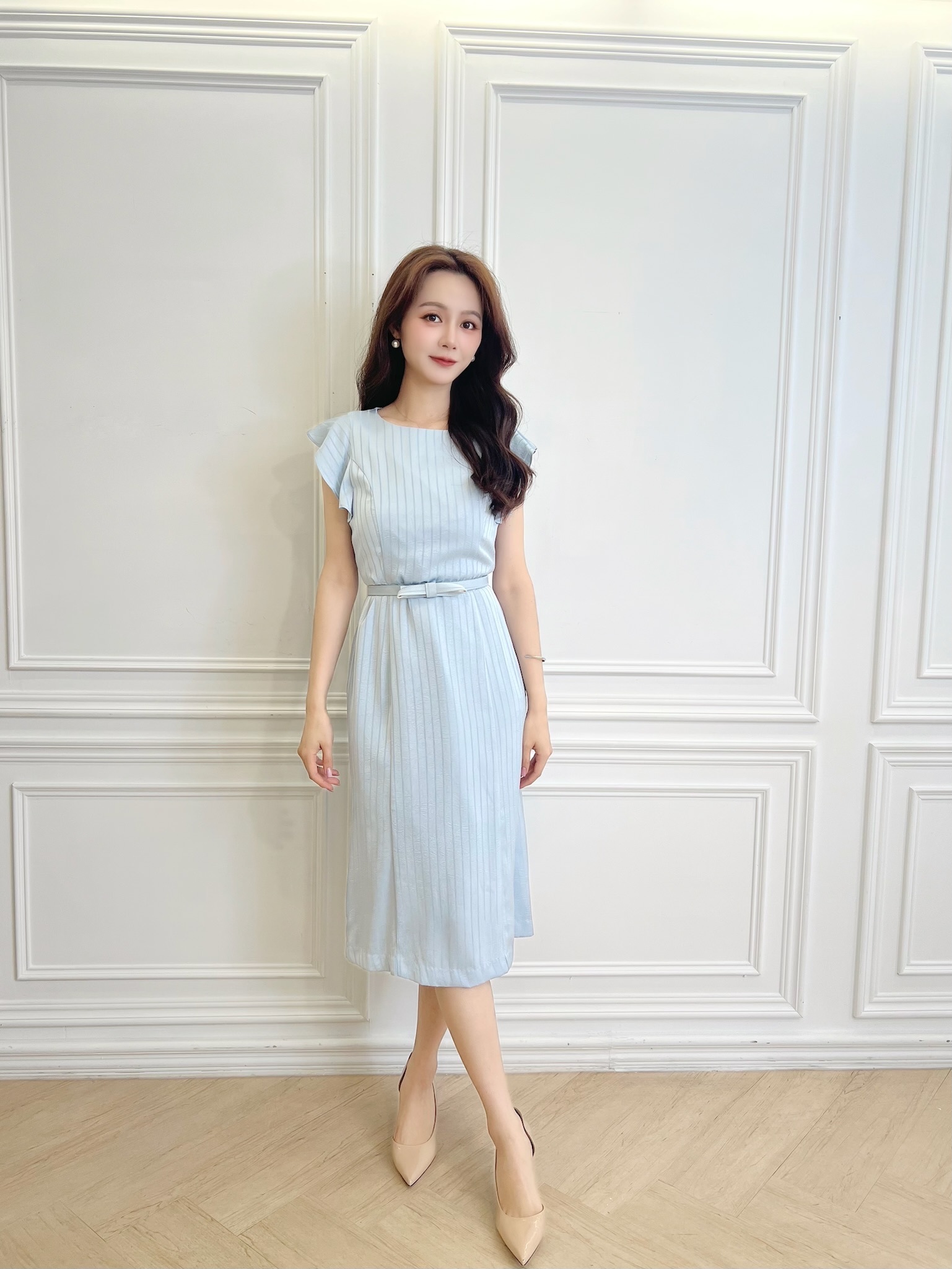 直線條荷葉腰間蝴蝶結洋