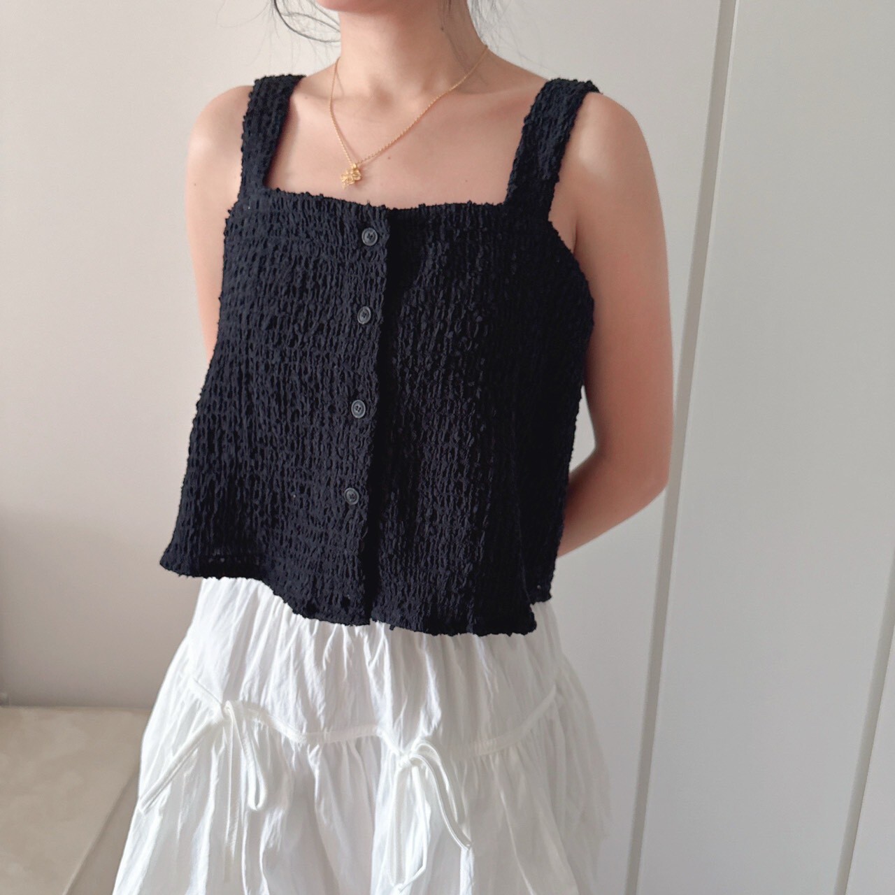 排釦立體皺皺背心 8328