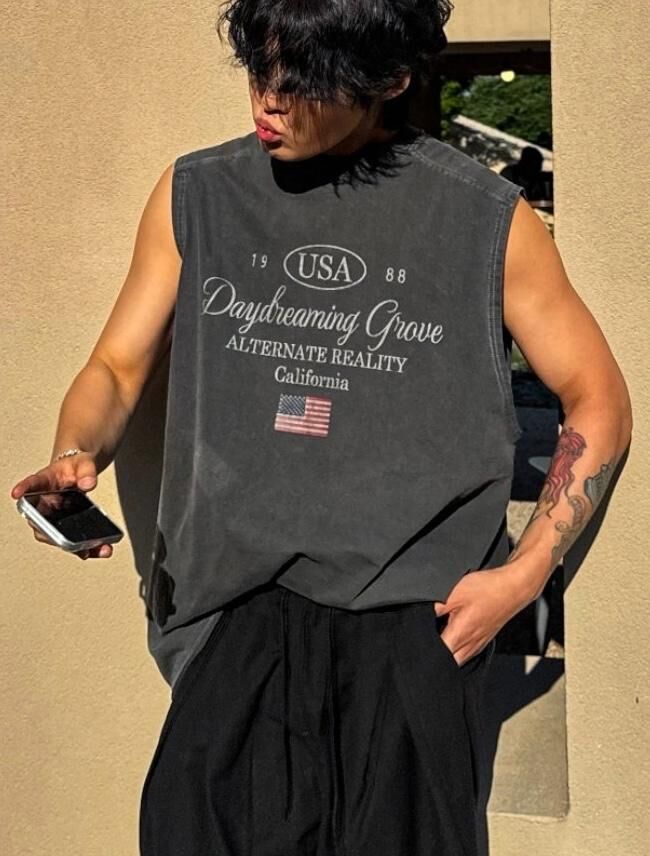 OverSize英文字圖案背心 V1077