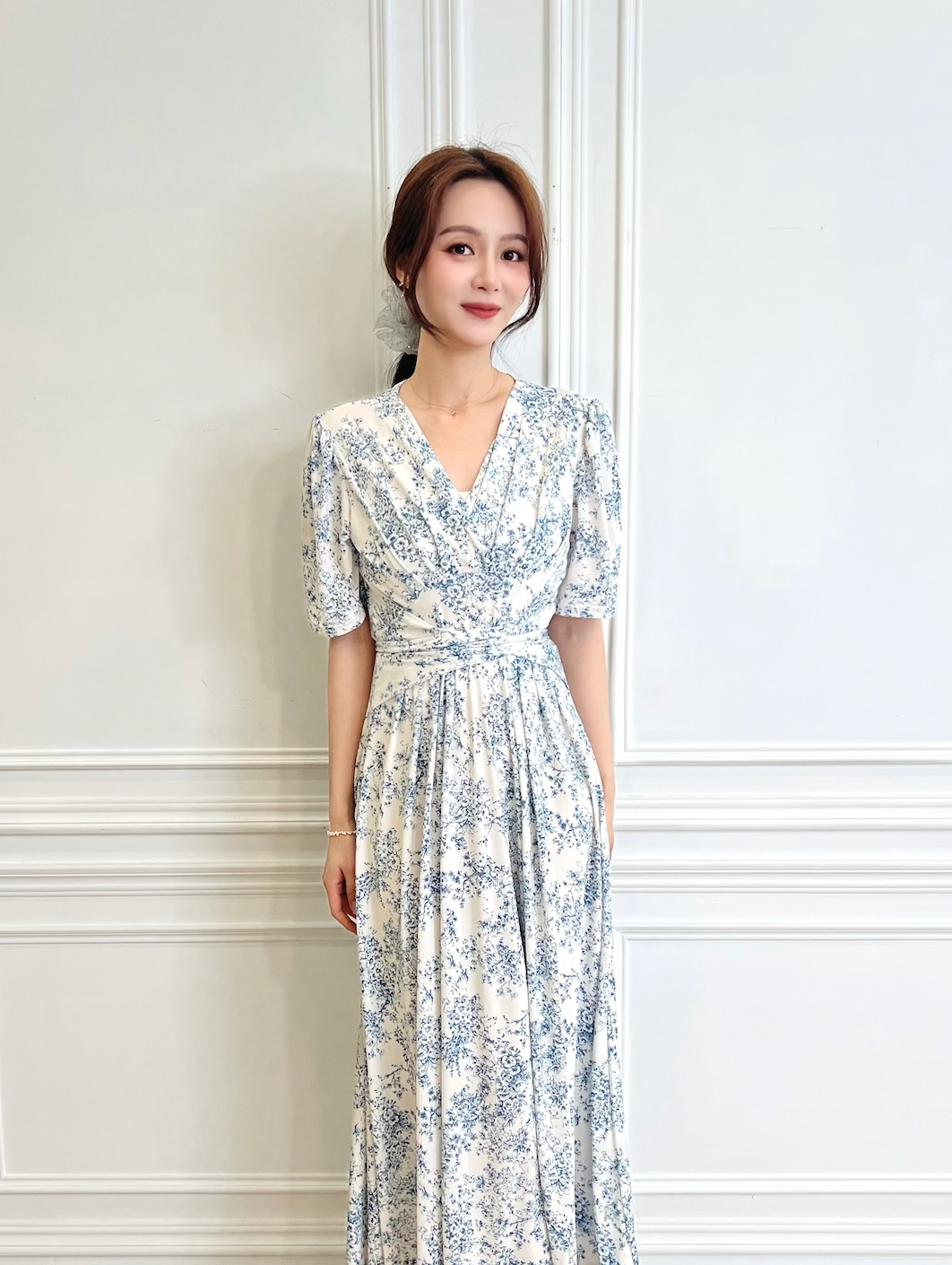 (氣質款)藍花卉自綁腰帶短袖洋裝
