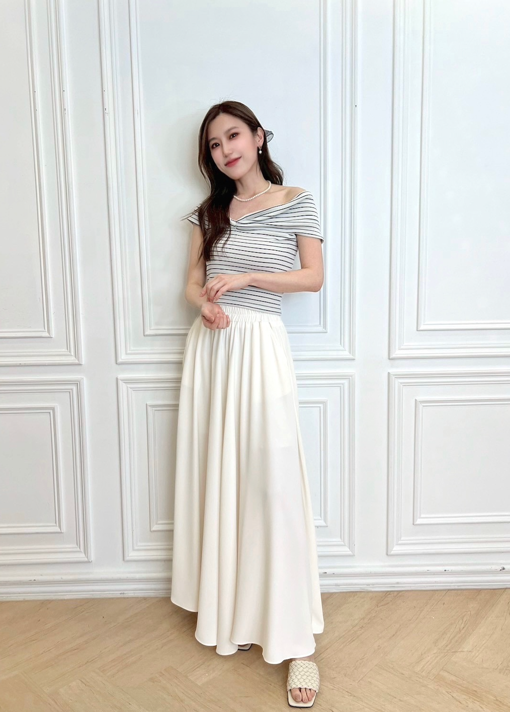 蝴蝶結露肩上衣