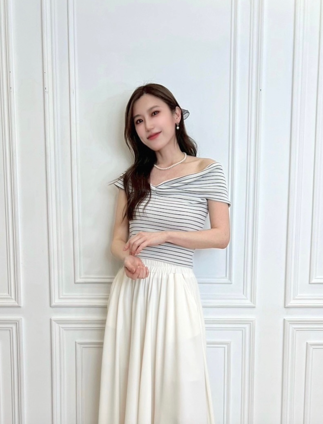 蝴蝶結露肩上衣