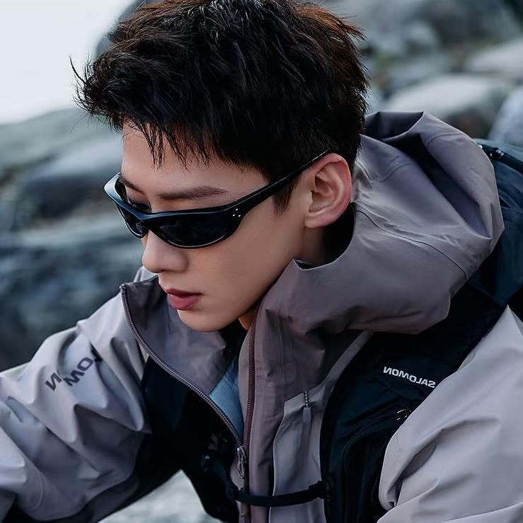 Retro Oval Outdoor Sunglasses